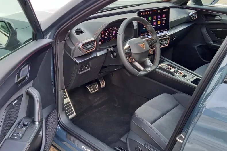 Cupra Formentor din 2025 cu 8.500 km - oferta CUP136446 - foto 6