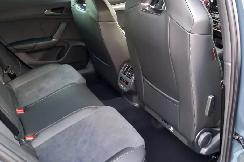 Cupra Formentor din 2025 cu 8.500 km - oferta CUP136446 - foto 14