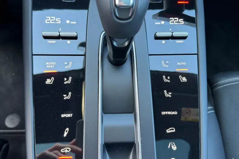 Porsche Macan din 2022 cu 16.549 km - oferta POR136448 - foto 22