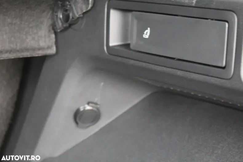 Volkswagen Tiguan din 2025 cu 8.350 km - oferta VOL136450 - foto 7