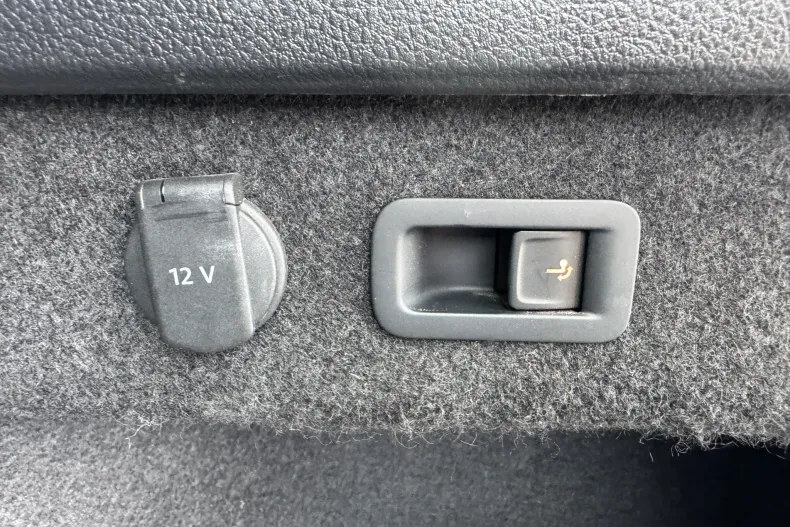 Volkswagen Passat din 2022 cu 164.992 km - oferta VOL136451 - foto 5