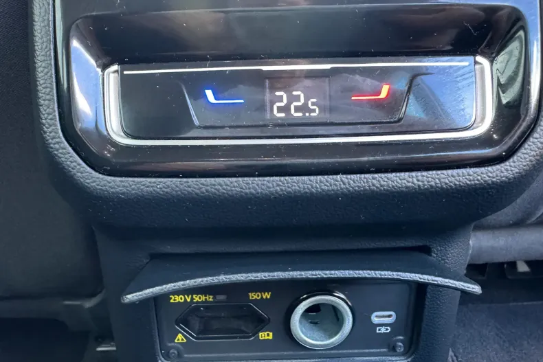 Volkswagen Passat din 2022 cu 164.992 km - oferta VOL136451 - foto 7