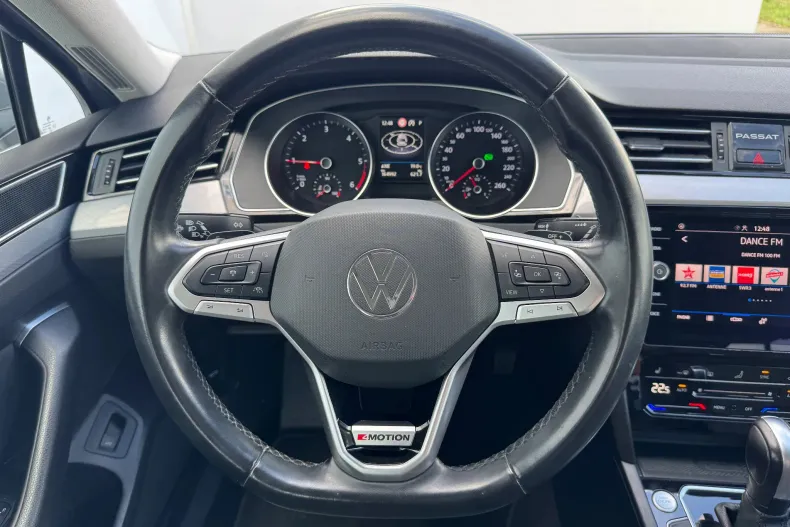 Volkswagen Passat din 2022 cu 164.992 km - oferta VOL136451 - foto 10