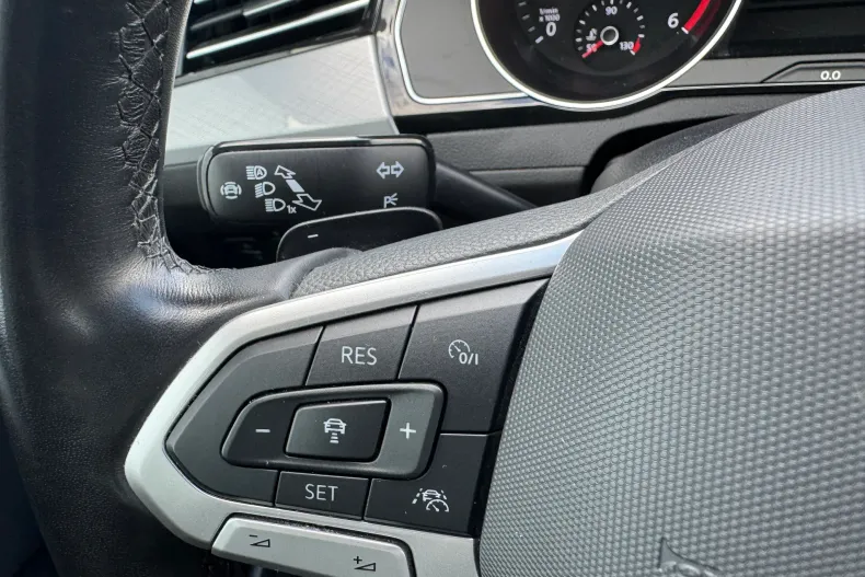 Volkswagen Passat din 2022 cu 164.992 km - oferta VOL136451 - foto 12