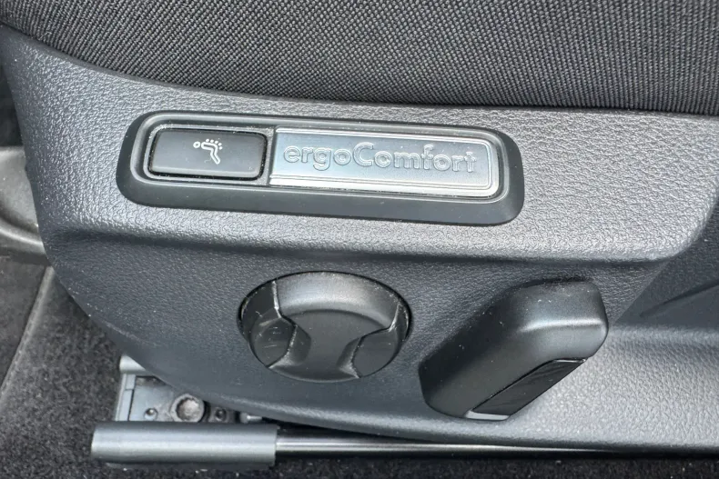 Volkswagen Passat din 2022 cu 164.992 km - oferta VOL136451 - foto 18