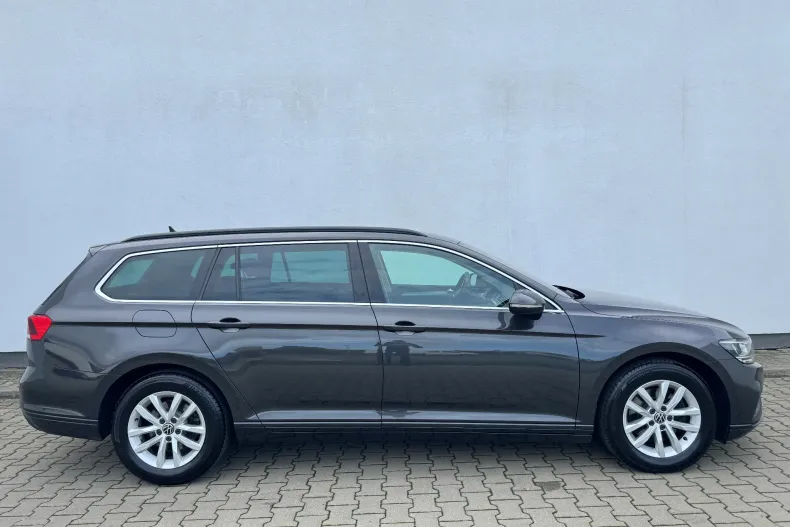 Volkswagen Passat din 2022 cu 171.850 km - oferta VOL136452 - foto 3