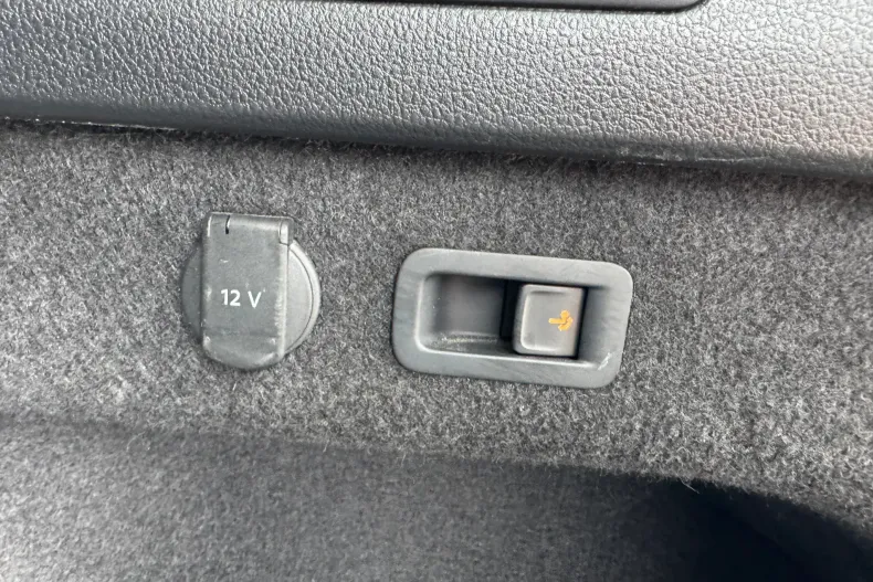 Volkswagen Passat din 2022 cu 171.850 km - oferta VOL136452 - foto 5