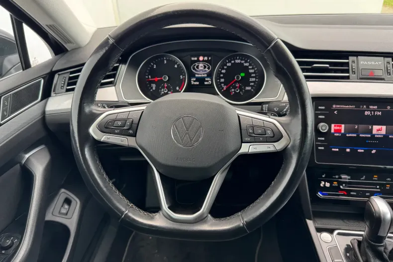 Volkswagen Passat din 2022 cu 171.850 km - oferta VOL136452 - foto 11