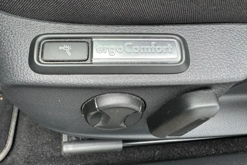 Volkswagen Passat din 2022 cu 171.850 km - oferta VOL136452 - foto 19