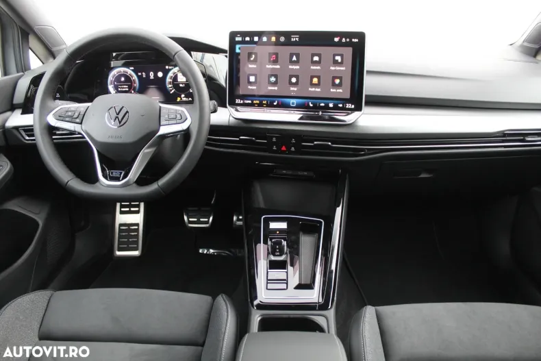 Volkswagen Golf din 2024 cu 10.000 km - oferta VOL136464 - foto 7