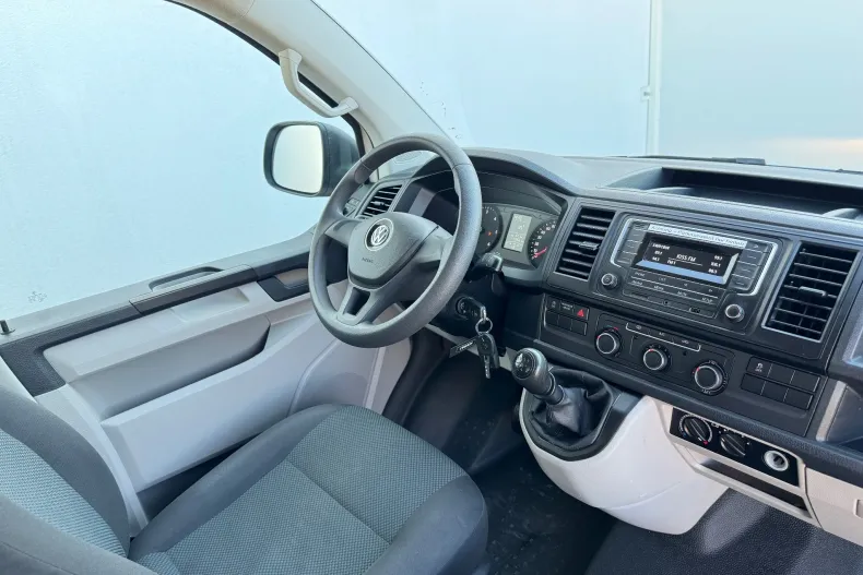 Volkswagen Transporter din 2019 cu 172.000 km - oferta VOL136471 - foto 2