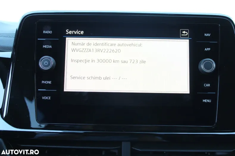 Volkswagen T-Roc din 2024 cu 5.000 km - oferta VOL136473 - foto 12