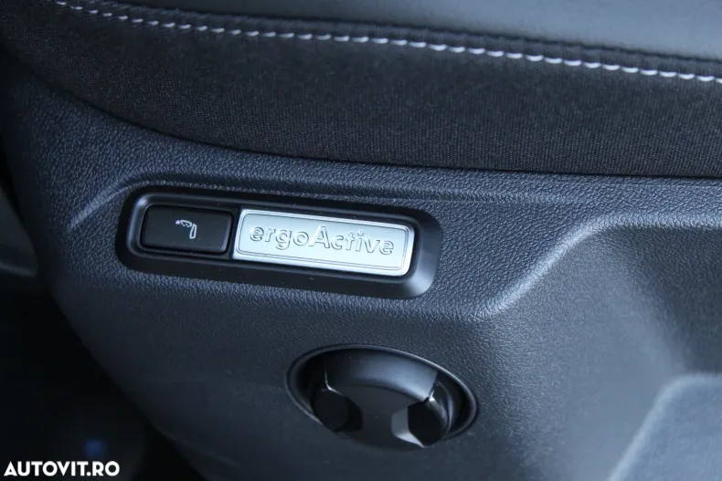 Volkswagen T-Roc din 2024 cu 5.000 km - oferta VOL136473 - foto 22