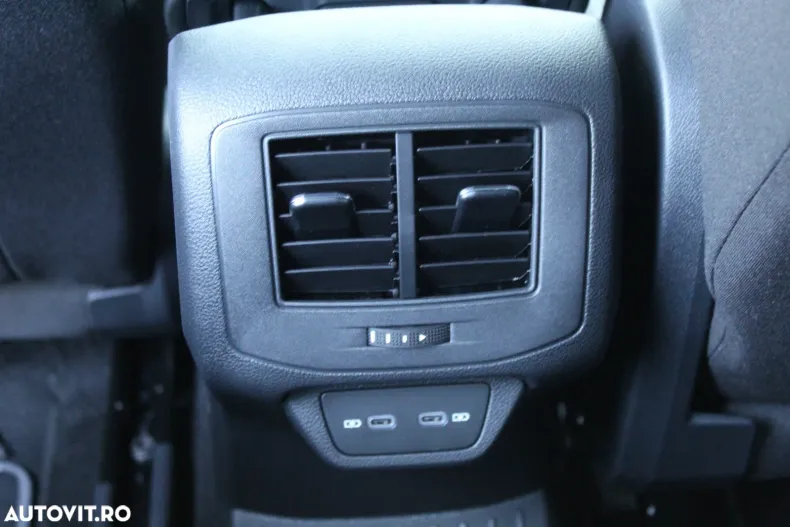 Volkswagen T-Roc din 2024 cu 5.000 km - oferta VOL136473 - foto 23