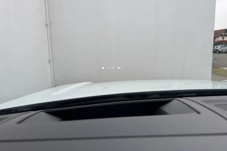 Volkswagen Touareg din 2021 cu 98.000 km - oferta VOL136474 - foto 6