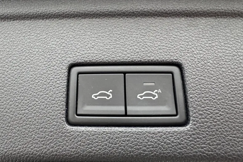 Volkswagen Touareg din 2021 cu 98.000 km - oferta VOL136474 - foto 28