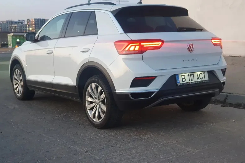 Volkswagen T-Roc din 2020 cu 120.000 km - oferta VOL136481 - foto 4