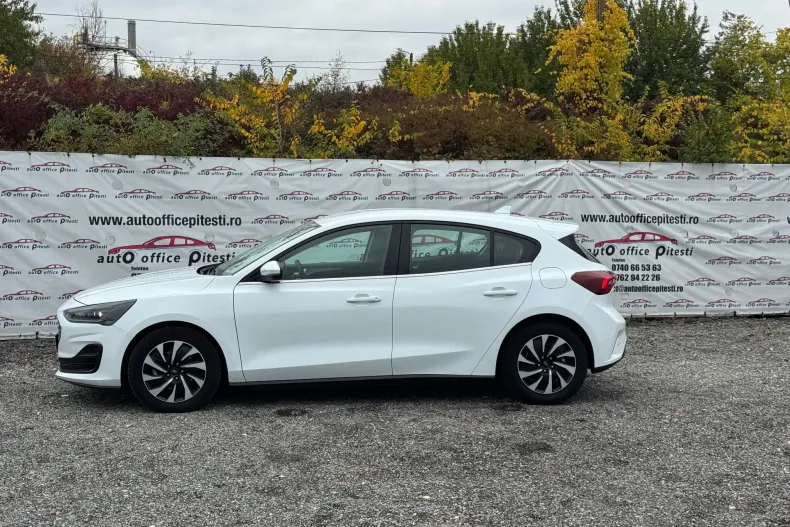 Ford Focus din 2022 cu 27.372 km - oferta FOR136483 - foto 8