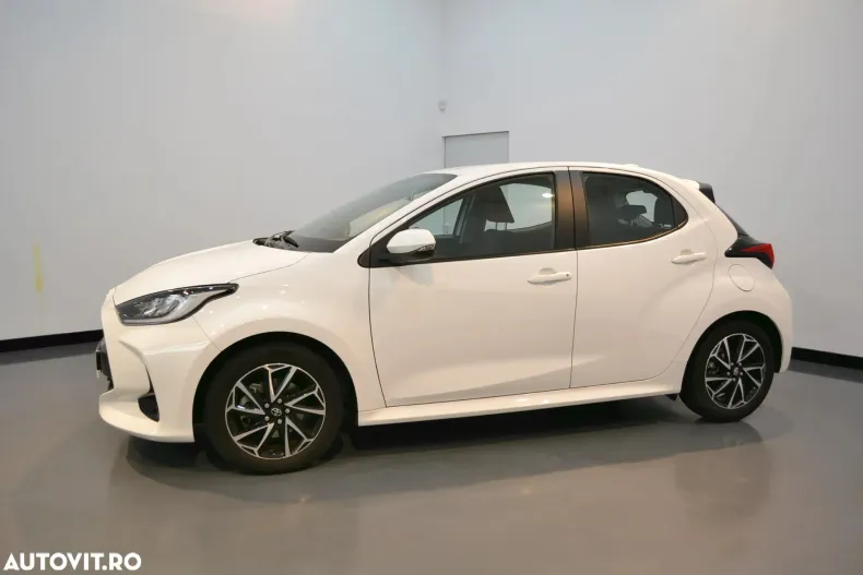 Toyota Yaris din 2022 cu 13.123 km - oferta TOY136489 - foto 3