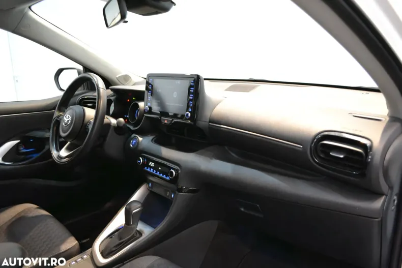Toyota Yaris din 2022 cu 13.123 km - oferta TOY136489 - foto 12