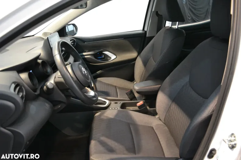 Toyota Yaris din 2022 cu 13.123 km - oferta TOY136489 - foto 18