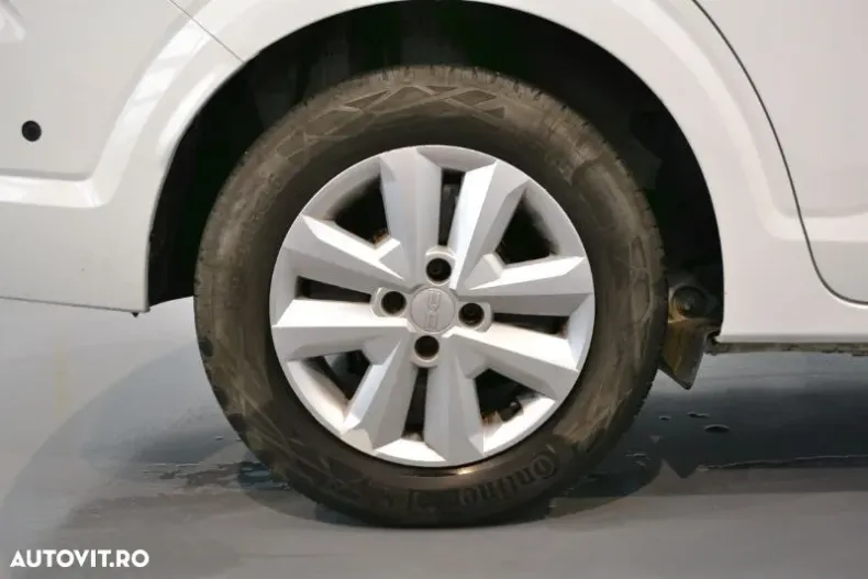 Dacia Logan din 2023 cu 89.604 km - oferta DAC136490 - foto 8