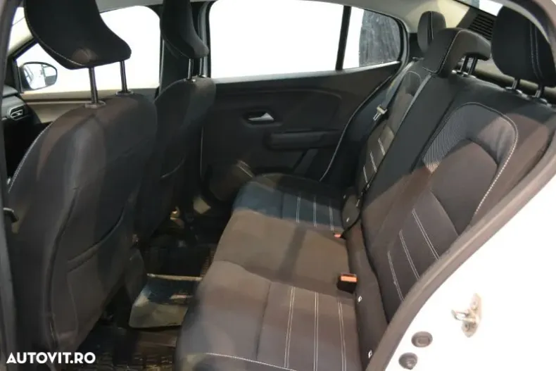 Dacia Logan din 2023 cu 89.604 km - oferta DAC136490 - foto 14