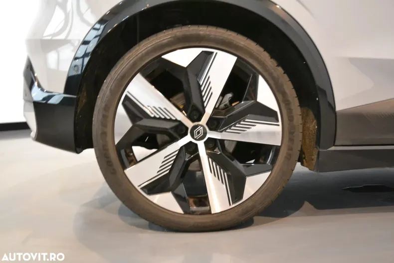 Renault Megane din 2023 cu 16.320 km - oferta REN136491 - foto 8