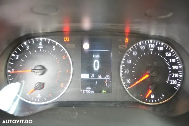 Renault Captur din 2022 cu 137.450 km - oferta REN136497 - foto 11