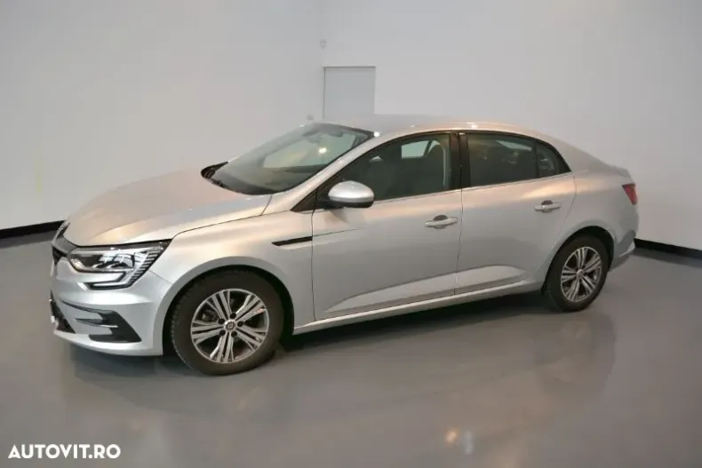 Renault Megane din 2022 cu 39.650 km - oferta REN136503 - foto 3