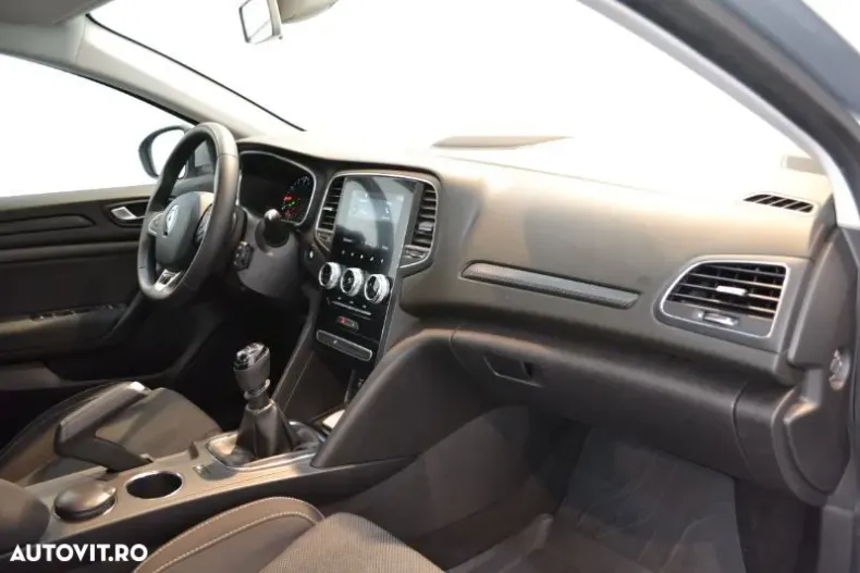 Renault Megane din 2022 cu 39.650 km - oferta REN136503 - foto 12