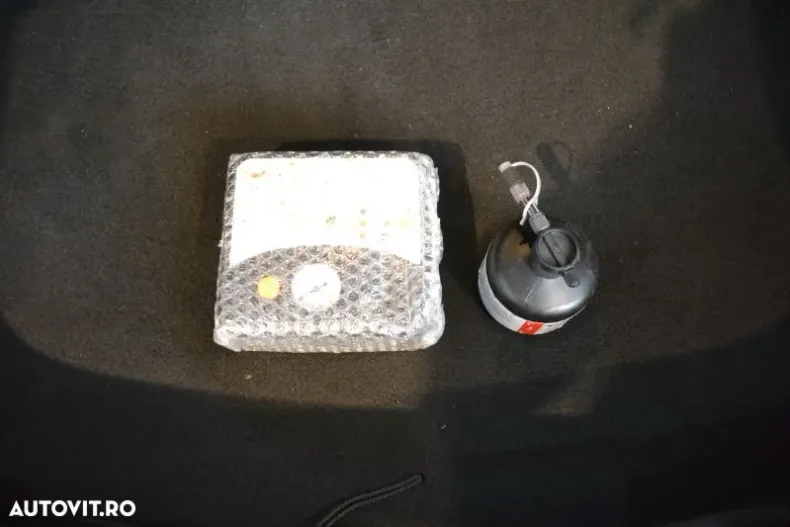 Renault Megane din 2022 cu 39.650 km - oferta REN136503 - foto 21