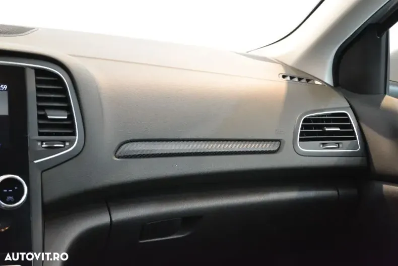 Renault Megane din 2022 cu 39.650 km - oferta REN136503 - foto 24