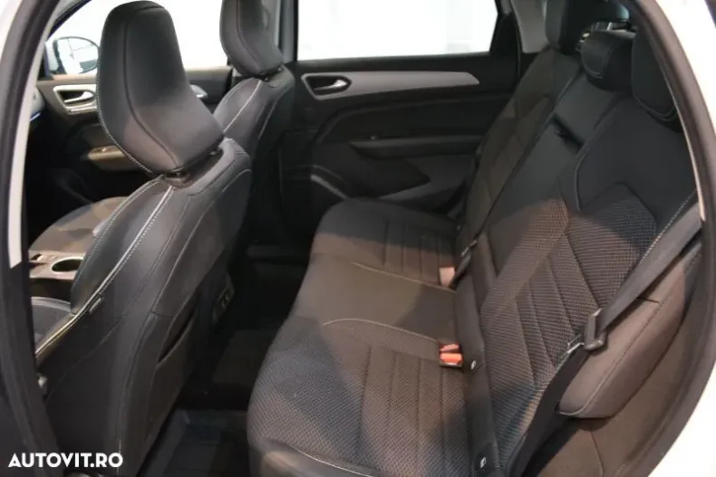 Renault Arkana din 2022 cu 40.219 km - oferta REN136506 - foto 14