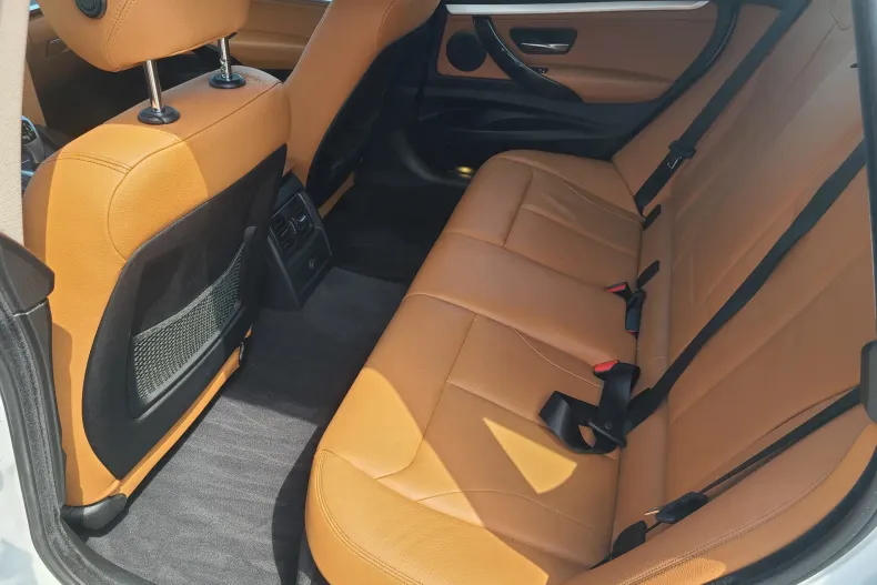 BMW Seria 3 din 2019 cu 96.660 km - oferta BMW136515 - foto 20