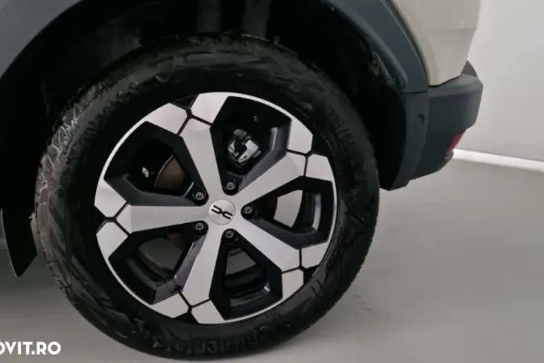 Dacia Duster din 2025 cu 3.000 km - oferta DAC136521 - foto 8