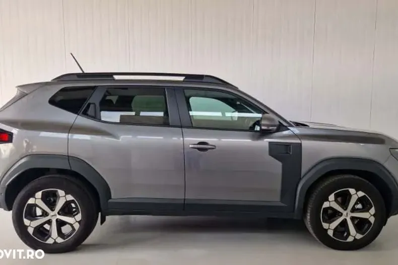 Dacia Duster din 2025 cu 4.951 km - oferta DAC136522 - foto 4