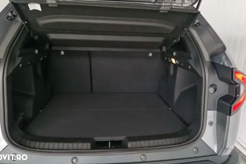 Dacia Duster din 2025 cu 4.951 km - oferta DAC136522 - foto 9