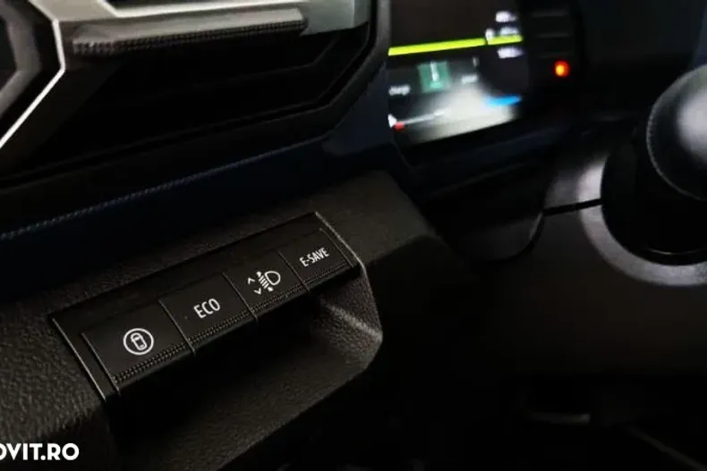 Dacia Duster din 2025 cu 4.951 km - oferta DAC136522 - foto 21