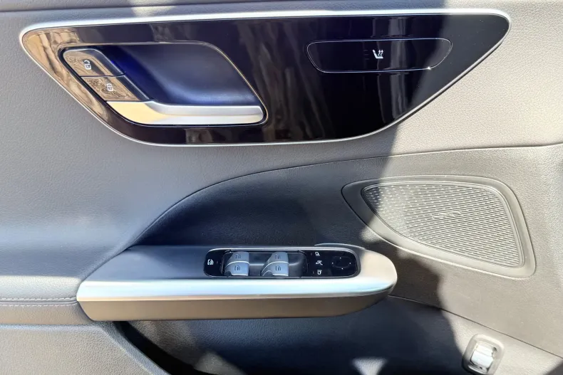 Mercedes-Benz C din 2024 cu 6.800 km - oferta MER136529 - foto 29