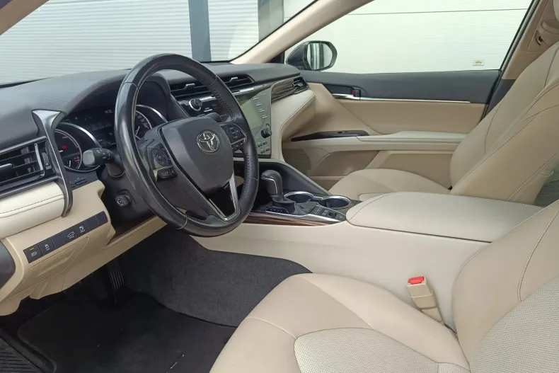 Toyota Camry din 2020 cu 110.000 km - oferta TOY136546 - foto 7