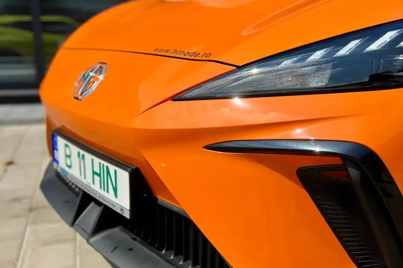 MG MG4 din 2024 cu 5.000 km - oferta MG0136559 - foto 3