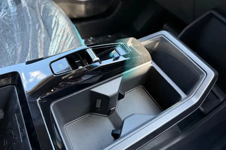 Ssangyong Torres din 2025 cu 7 km - oferta SSA136568 - foto 11