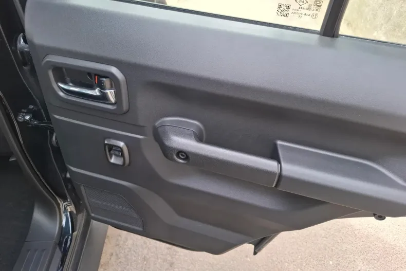 Suzuki Jimny din 2024 cu 359 km - oferta SUZ136573 - foto 15