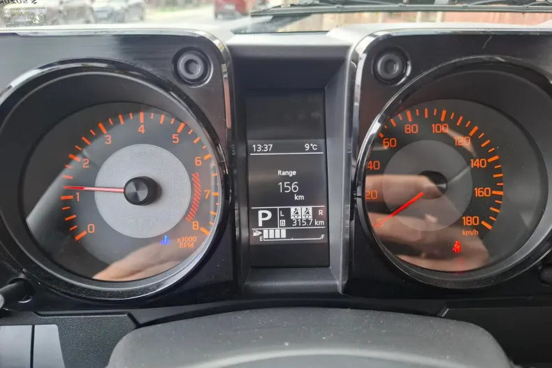 Suzuki Jimny din 2024 cu 359 km - oferta SUZ136573 - foto 21