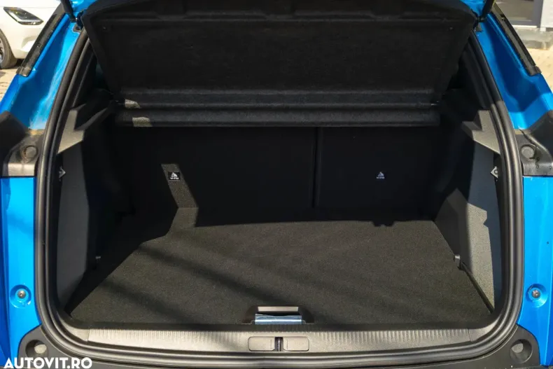 Peugeot 2008 din 2023 cu 54 km - oferta PEU136574 - foto 4