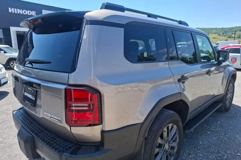 Toyota Land Cruiser 250 din 2024 cu 150 km - oferta TOY136576 - foto 8