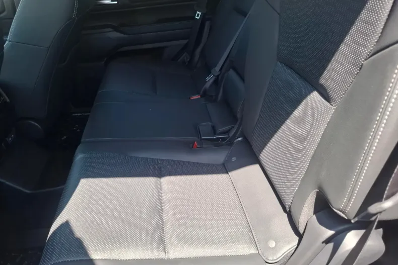 Toyota Land Cruiser 250 din 2024 cu 150 km - oferta TOY136576 - foto 18