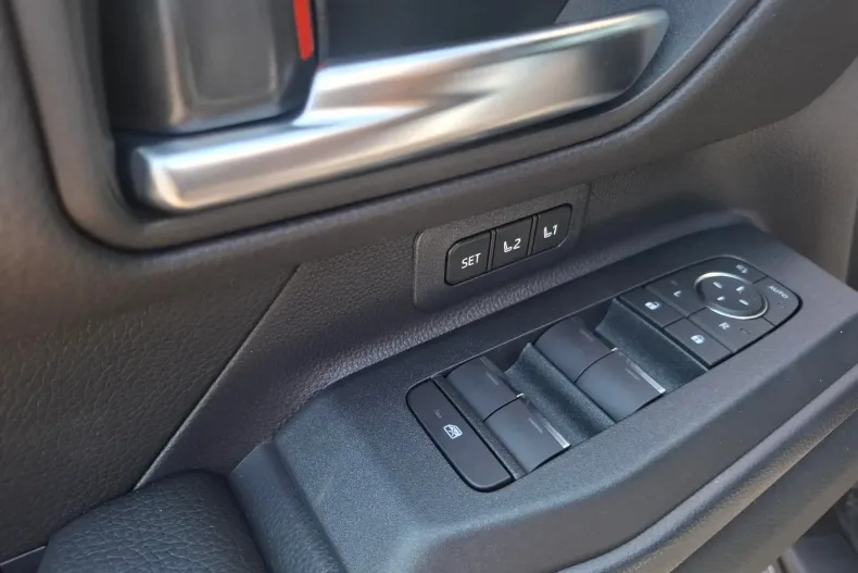 Toyota Land Cruiser 250 din 2024 cu 150 km - oferta TOY136576 - foto 21