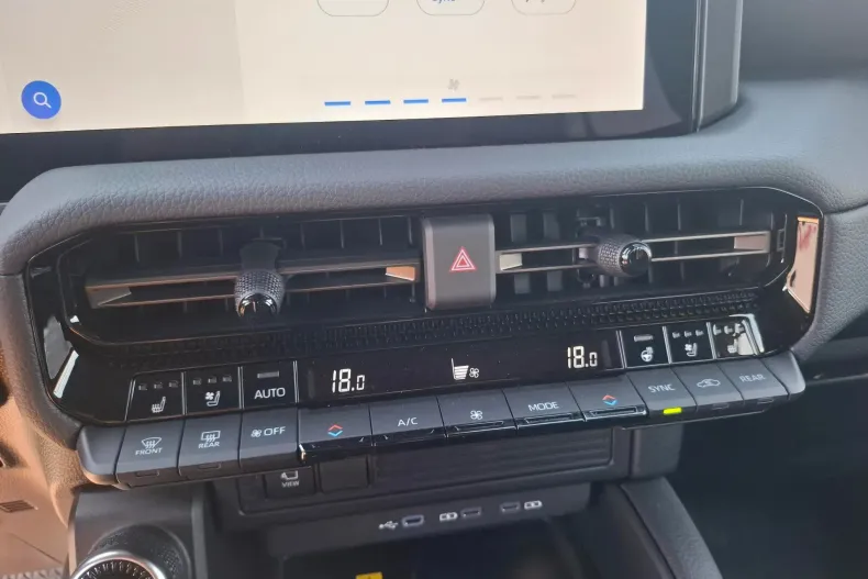 Toyota Land Cruiser 250 din 2024 cu 150 km - oferta TOY136576 - foto 27